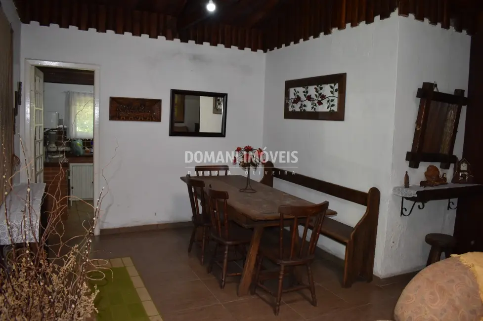 Foto 9 de Casa com 2 quartos à venda, 194m2 em Campos Do Jordao - SP