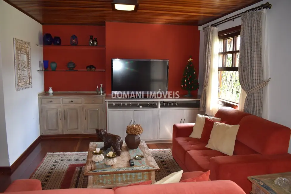 Foto 9 de Casa de Condomínio com 4 quartos à venda, 400m2 em Campos Do Jordao - SP