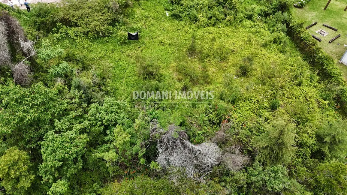 Foto 2 de Terreno / Lote à venda, 1590m2 em Campos Do Jordao - SP