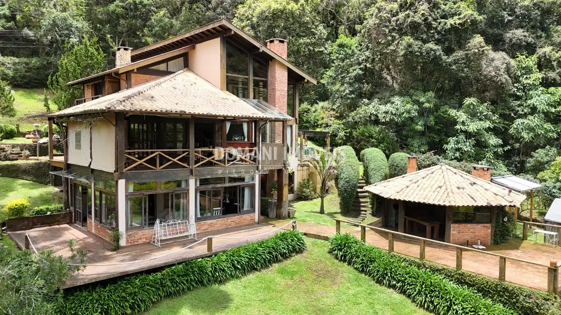Foto 1 de Casa de Condomínio com 3 quartos à venda, 597m2 em Campos Do Jordao - SP