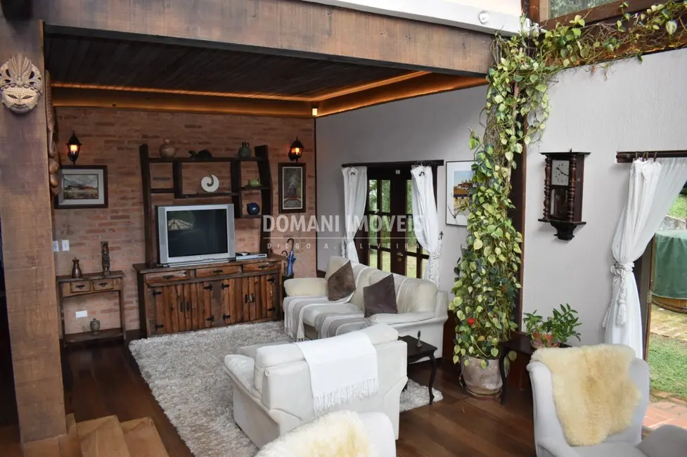 Foto 9 de Casa de Condomínio com 3 quartos à venda, 597m2 em Campos Do Jordao - SP