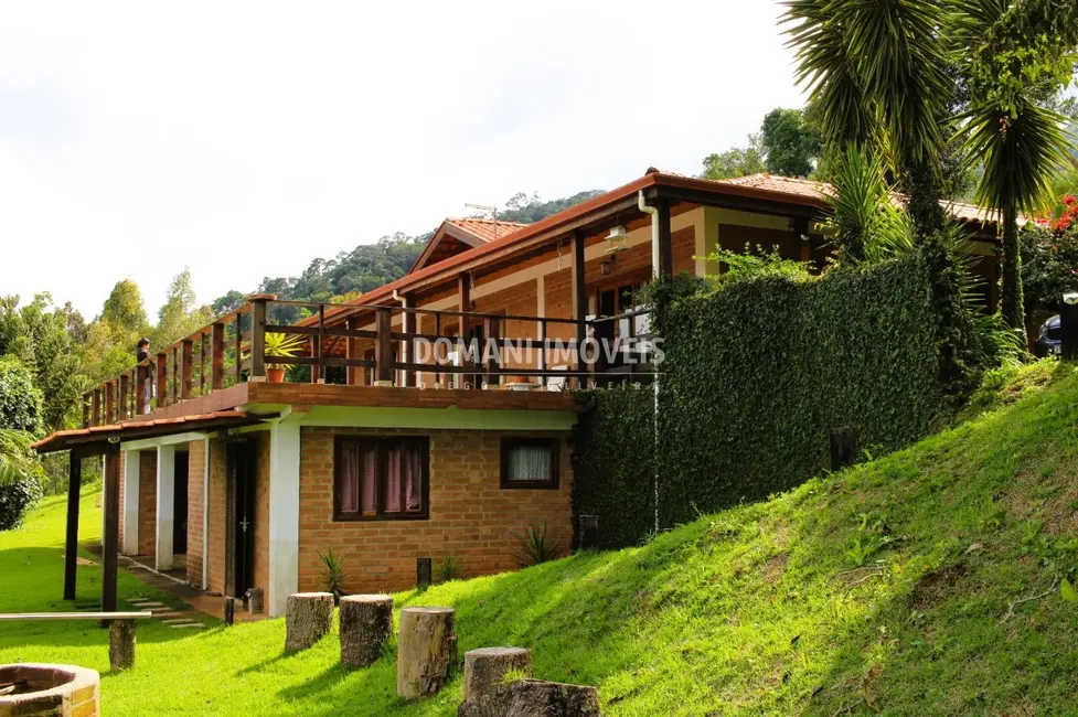 Foto 2 de Casa com 3 quartos à venda, 250m2 em Sao Bento Do Sapucai - SP