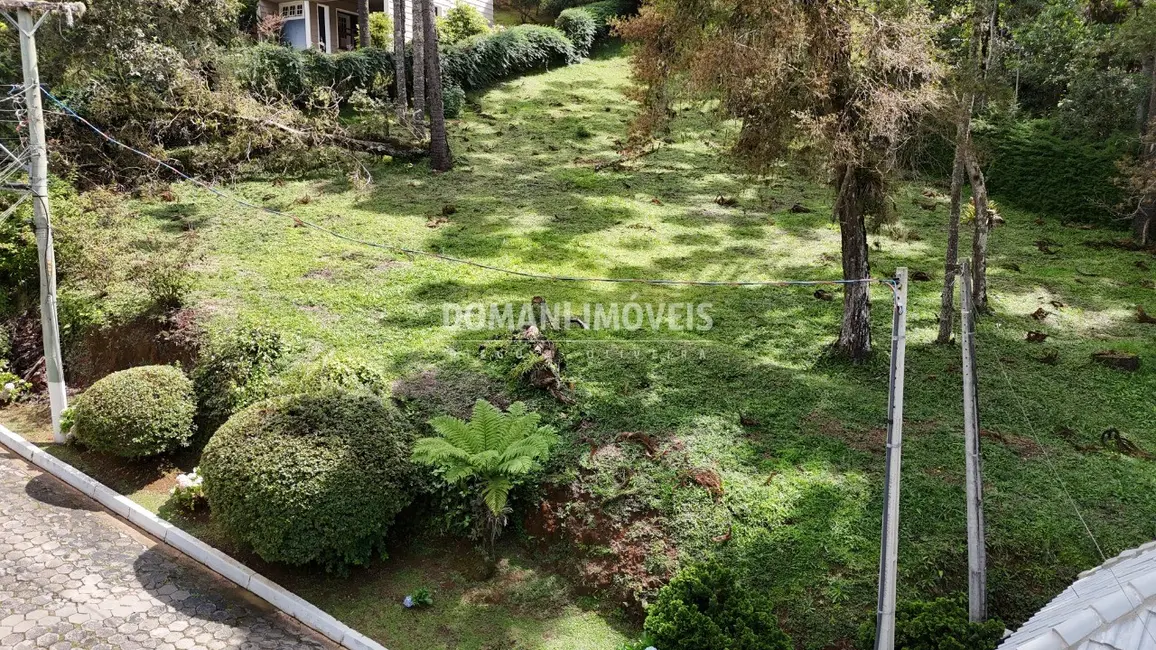 Foto 1 de Terreno / Lote à venda, 1065m2 em Campos Do Jordao - SP