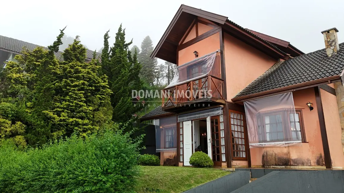 Foto 3 de Casa de Condomínio com 3 quartos à venda, 89m2 em Campos Do Jordao - SP