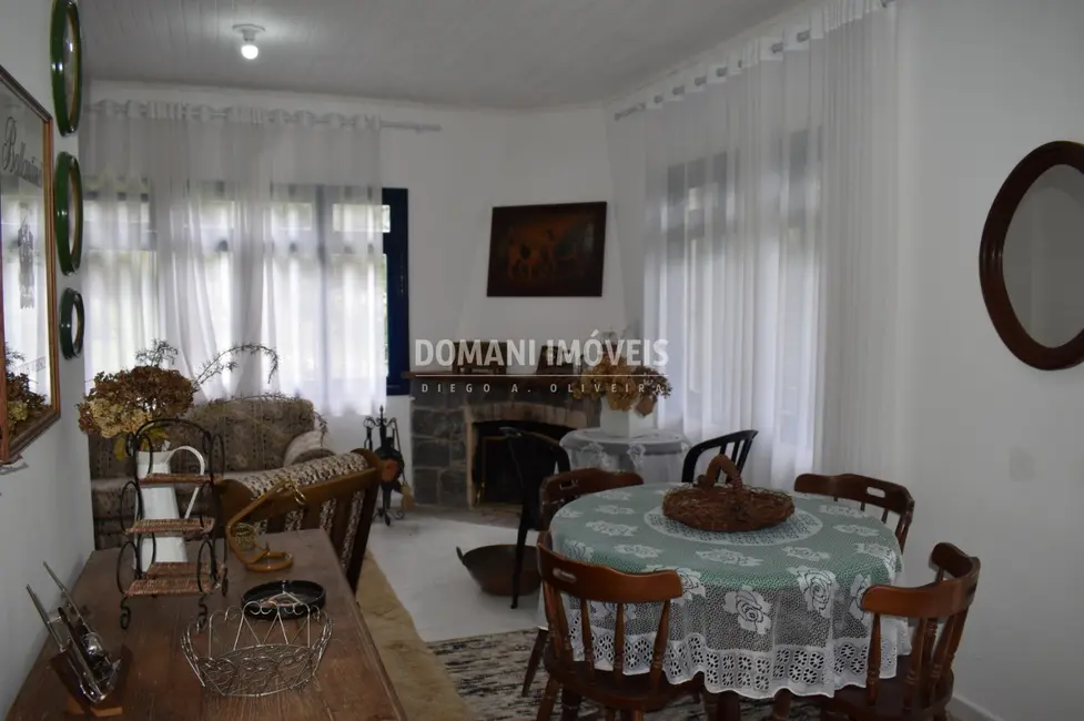 Foto 9 de Casa de Condomínio com 2 quartos à venda, 97m2 em Campos Do Jordao - SP