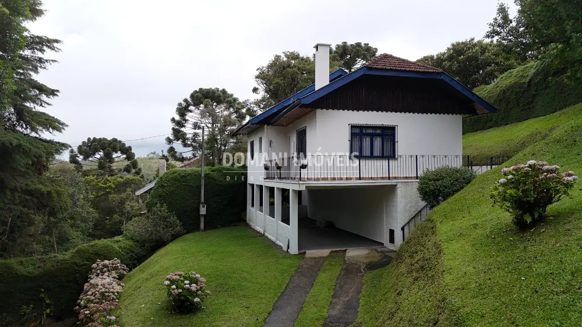 Foto 3 de Casa de Condomínio com 2 quartos à venda, 97m2 em Campos Do Jordao - SP
