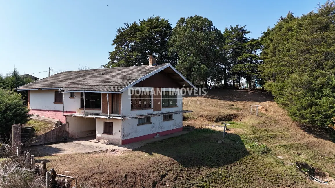 Foto 2 de Casa com 3 quartos à venda, 230m2 em Campos Do Jordao - SP