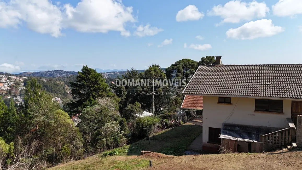Foto 3 de Casa com 3 quartos à venda, 230m2 em Campos Do Jordao - SP