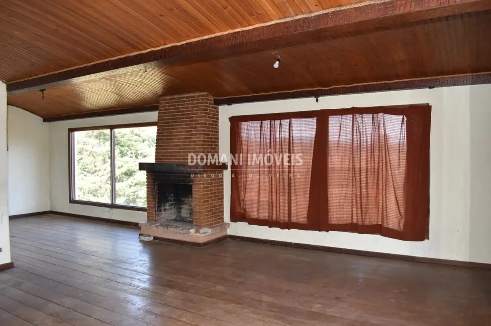 Foto 8 de Casa com 3 quartos à venda, 230m2 em Campos Do Jordao - SP