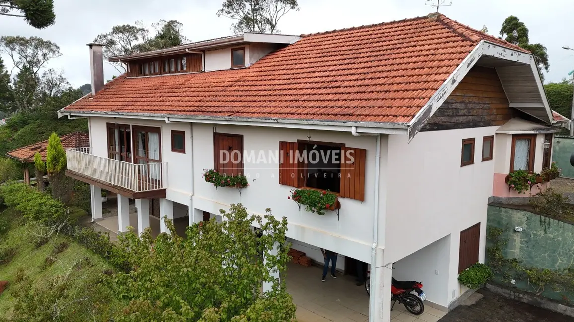 Foto 5 de Casa de Condomínio com 5 quartos à venda, 165m2 em Campos Do Jordao - SP