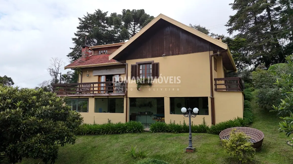 Foto 4 de Casa de Condomínio com 4 quartos à venda, 121m2 em Campos Do Jordao - SP
