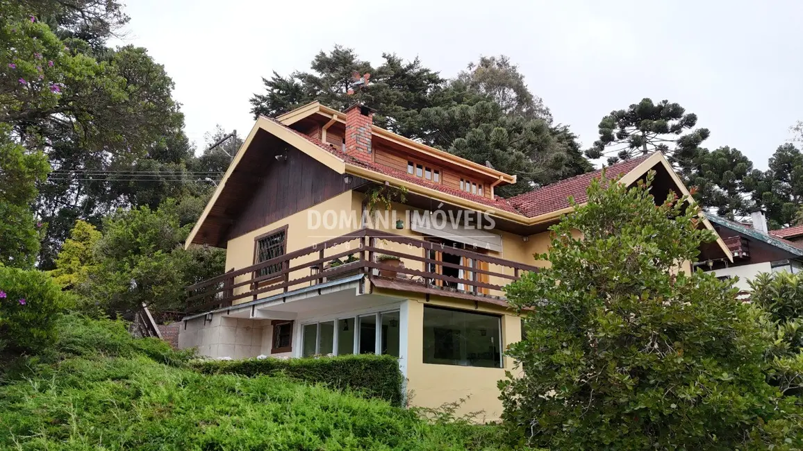 Foto 3 de Casa de Condomínio com 4 quartos à venda, 121m2 em Campos Do Jordao - SP