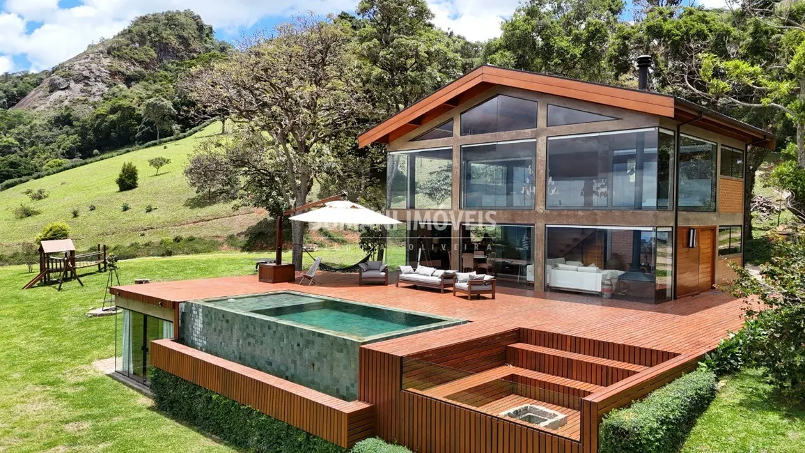 Foto 1 de Casa com 3 quartos à venda, 400m2 em Sao Bento Do Sapucai - SP