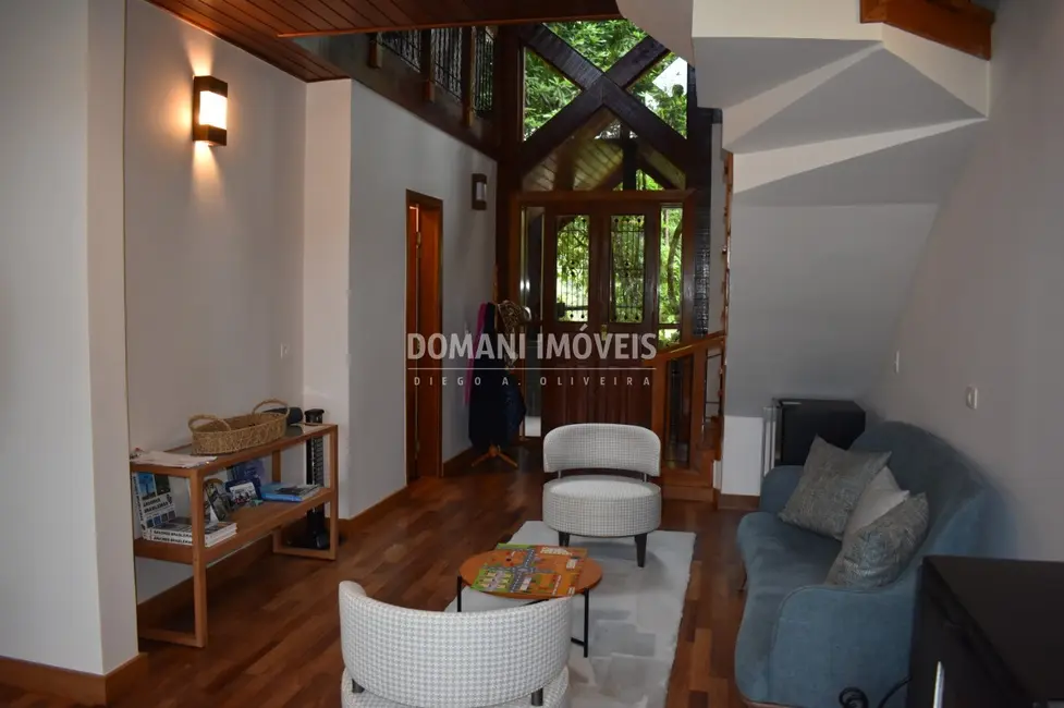 Casa de Condomínio com 3 quartos à venda, 264m2 em Campos Do Jordao - SP - imagem 8 Foto 8 de Casa de Condomínio com 3 quartos à venda, 264m2 em Campos Do Jordao - SP