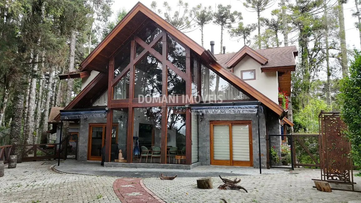Casa de Condomínio com 3 quartos à venda, 264m2 em Campos Do Jordao - SP - imagem 1 Foto 1 de Casa de Condomínio com 3 quartos à venda, 264m2 em Campos Do Jordao - SP