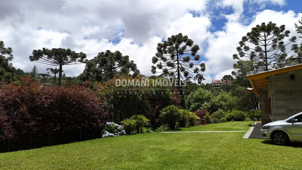 Foto 3 de Casa com 4 quartos à venda, 190m2 em Campos Do Jordao - SP