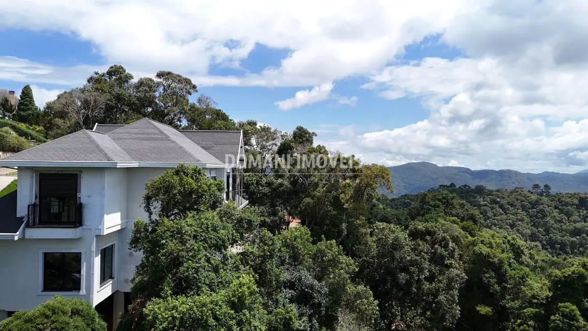 Foto 3 de Casa de Condomínio com 4 quartos à venda, 400m2 em Campos Do Jordao - SP