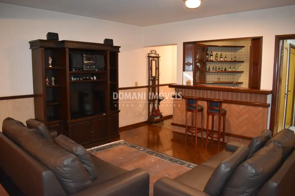 Foto 8 de Apartamento com 3 quartos à venda, 160m2 em Campos Do Jordao - SP