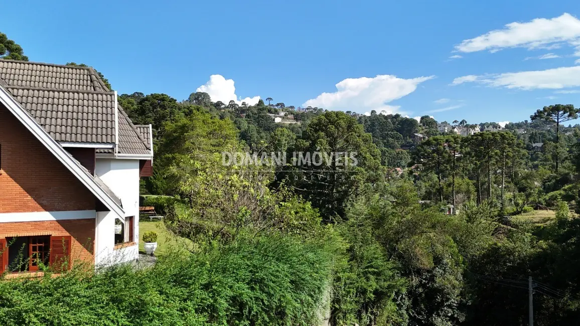 Foto 7 de Casa de Condomínio com 4 quartos à venda e para alugar, 248m2 em Campos Do Jordao - SP