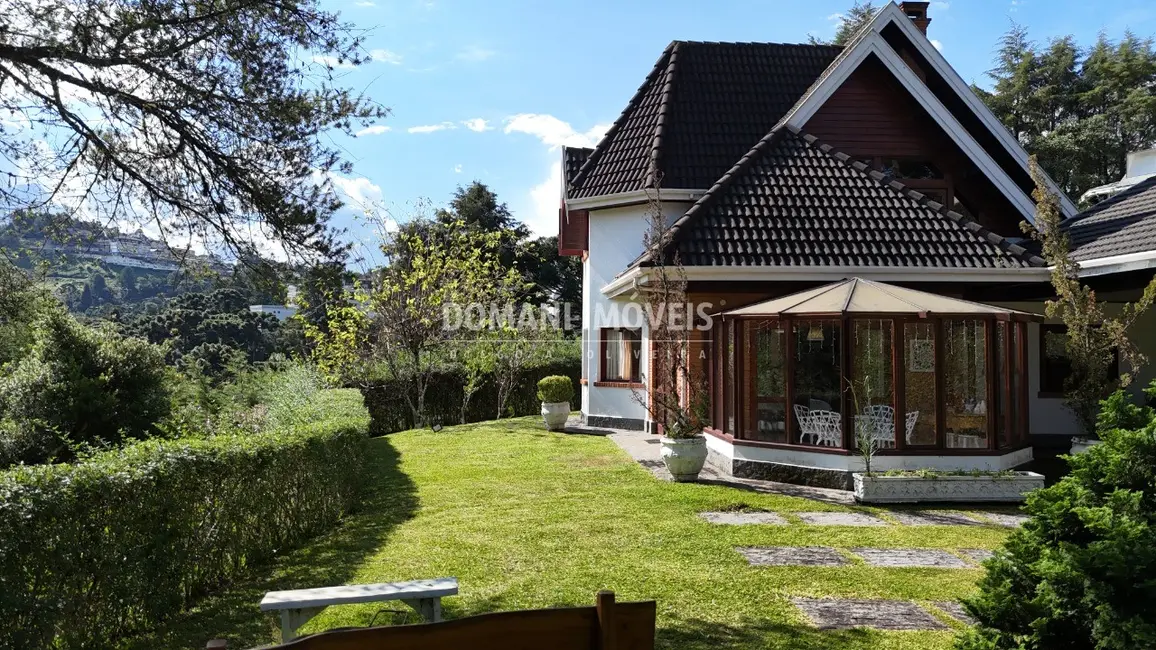 Foto 6 de Casa de Condomínio com 4 quartos à venda e para alugar, 248m2 em Campos Do Jordao - SP