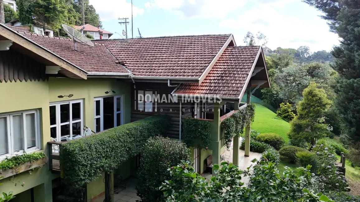 Foto 3 de Casa com 7 quartos à venda, 479m2 em Campos Do Jordao - SP