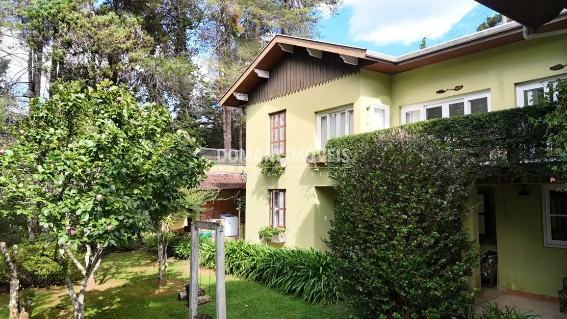 Foto 1 de Casa com 7 quartos à venda, 479m2 em Campos Do Jordao - SP