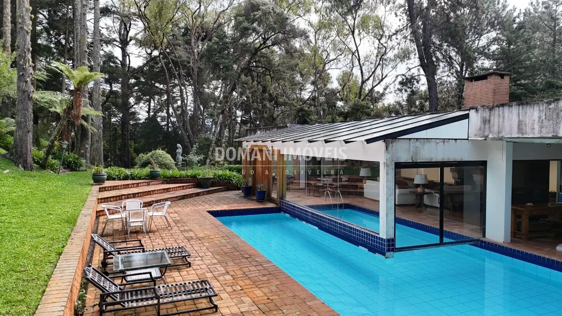 Foto 2 de Casa com 3 quartos à venda, 1617m2 em Campos Do Jordao - SP