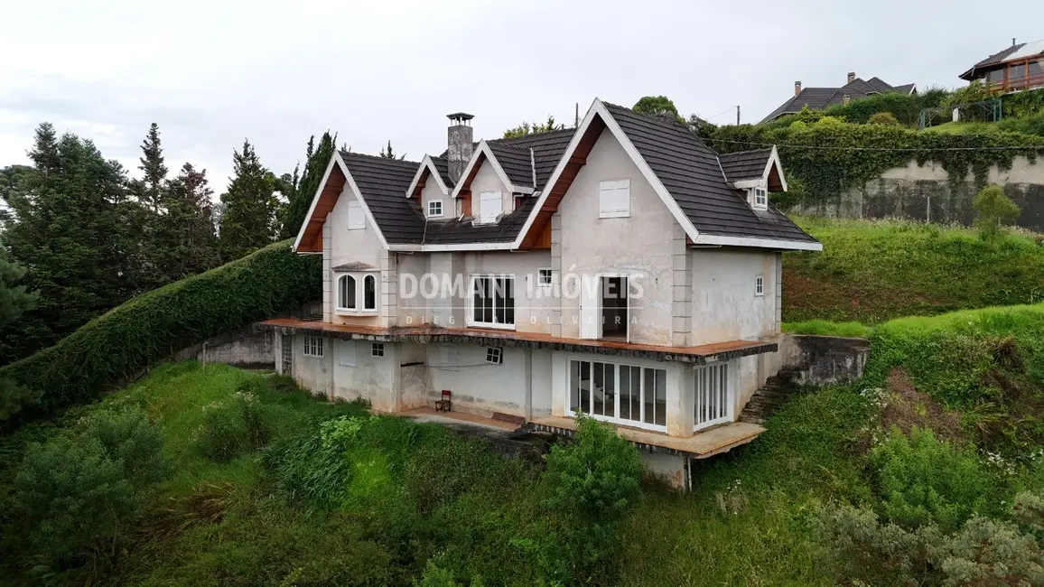 Casa com 4 quartos à venda, 550m2 em Campos Do Jordao - SP - imagem 6 Foto 6 de Casa com 4 quartos à venda, 550m2 em Campos Do Jordao - SP