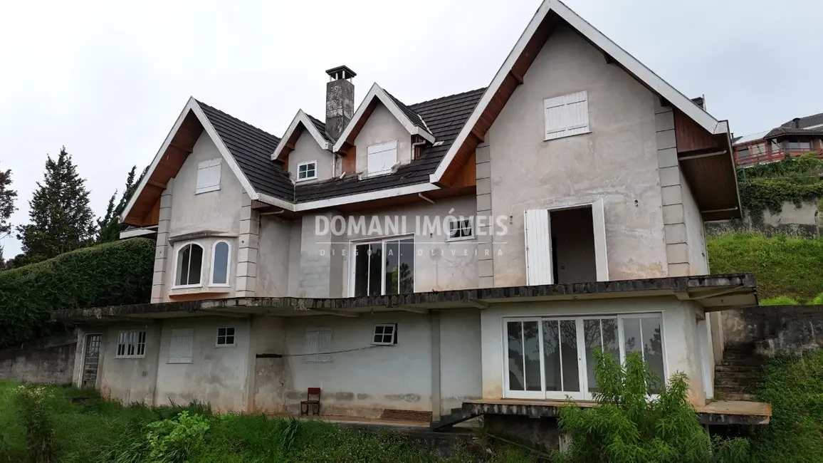 Casa com 4 quartos à venda, 550m2 em Campos Do Jordao - SP - imagem 5 Foto 5 de Casa com 4 quartos à venda, 550m2 em Campos Do Jordao - SP