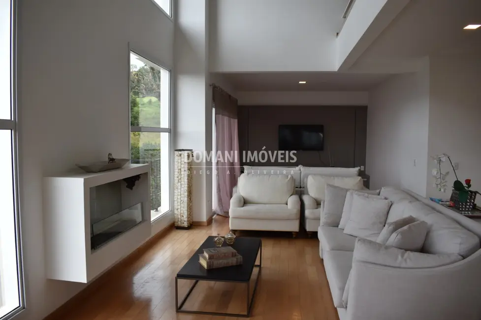 Foto 8 de Casa de Condomínio com 4 quartos à venda, 332m2 em Campos Do Jordao - SP