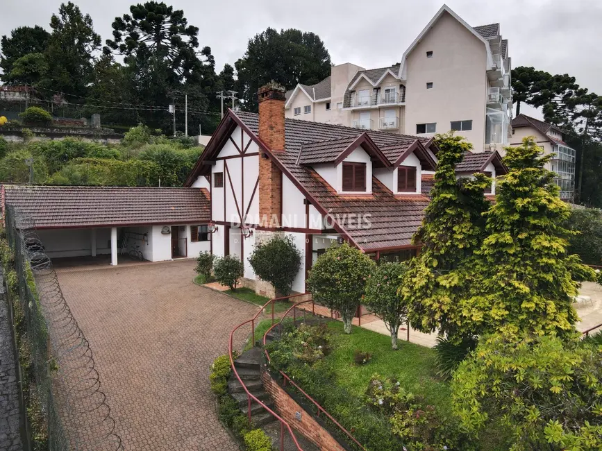 Casa com 5 quartos à venda, 682m2 em Campos Do Jordao - SP - imagem 1 Foto 1 de Casa com 5 quartos à venda, 682m2 em Campos Do Jordao - SP