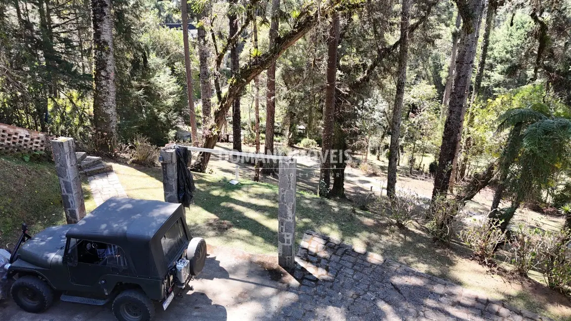 Foto 3 de Casa com 5 quartos à venda, 170m2 em Campos Do Jordao - SP