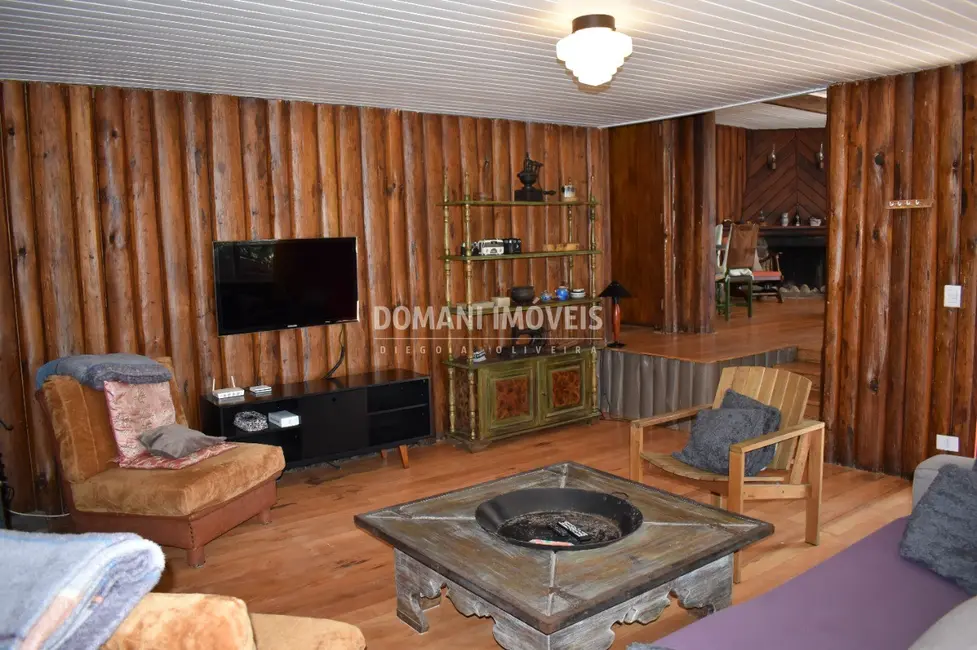 Foto 9 de Casa com 5 quartos à venda, 170m2 em Campos Do Jordao - SP