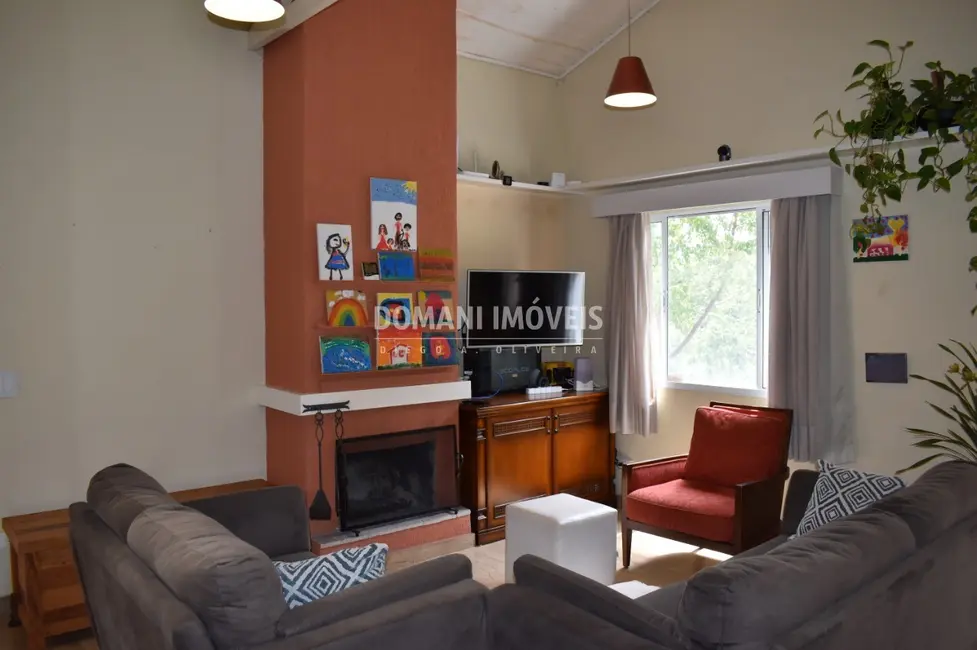 Foto 9 de Casa de Condomínio com 3 quartos à venda, 124m2 em Campos Do Jordao - SP