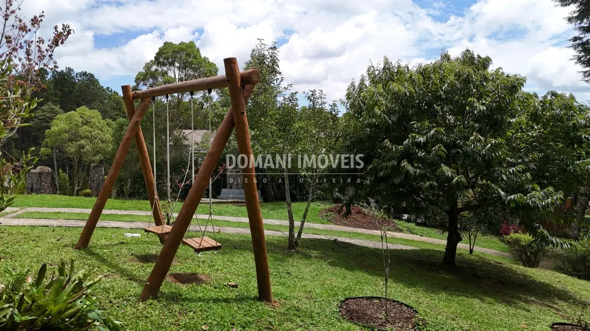 Foto 3 de Casa de Condomínio com 3 quartos à venda, 124m2 em Campos Do Jordao - SP