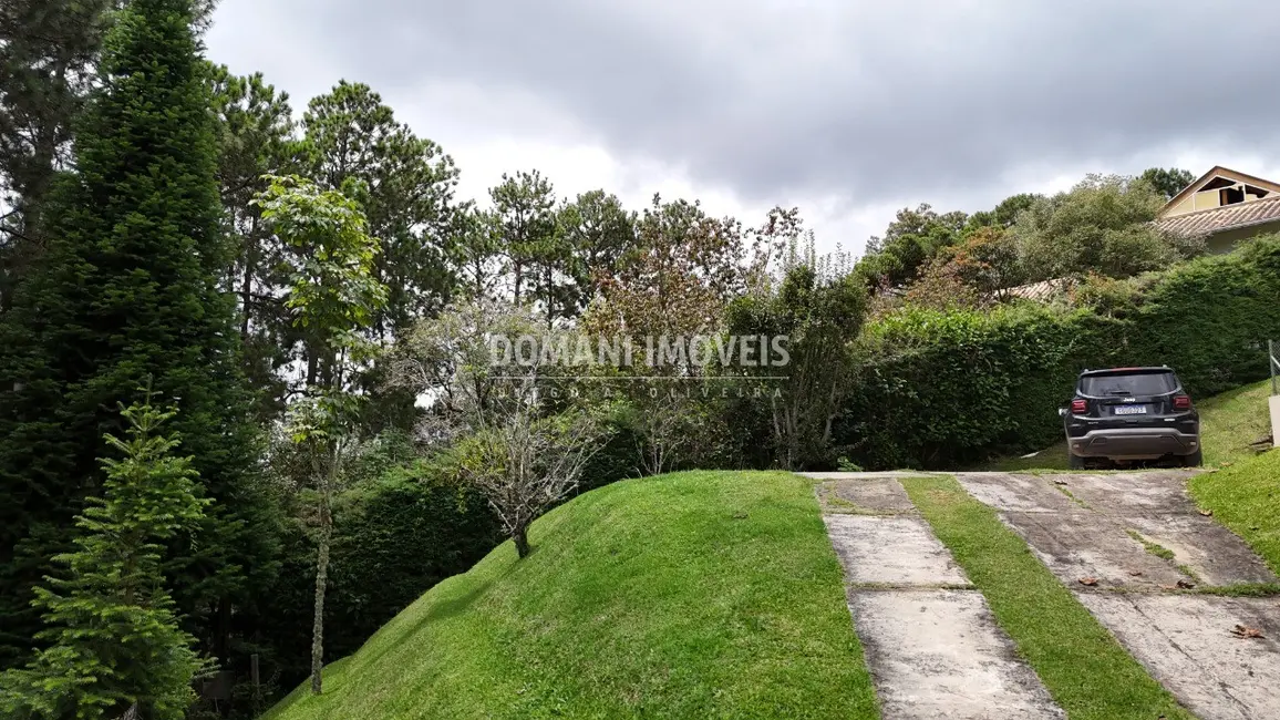 Foto 3 de Casa de Condomínio com 2 quartos à venda, 154m2 em Campos Do Jordao - SP
