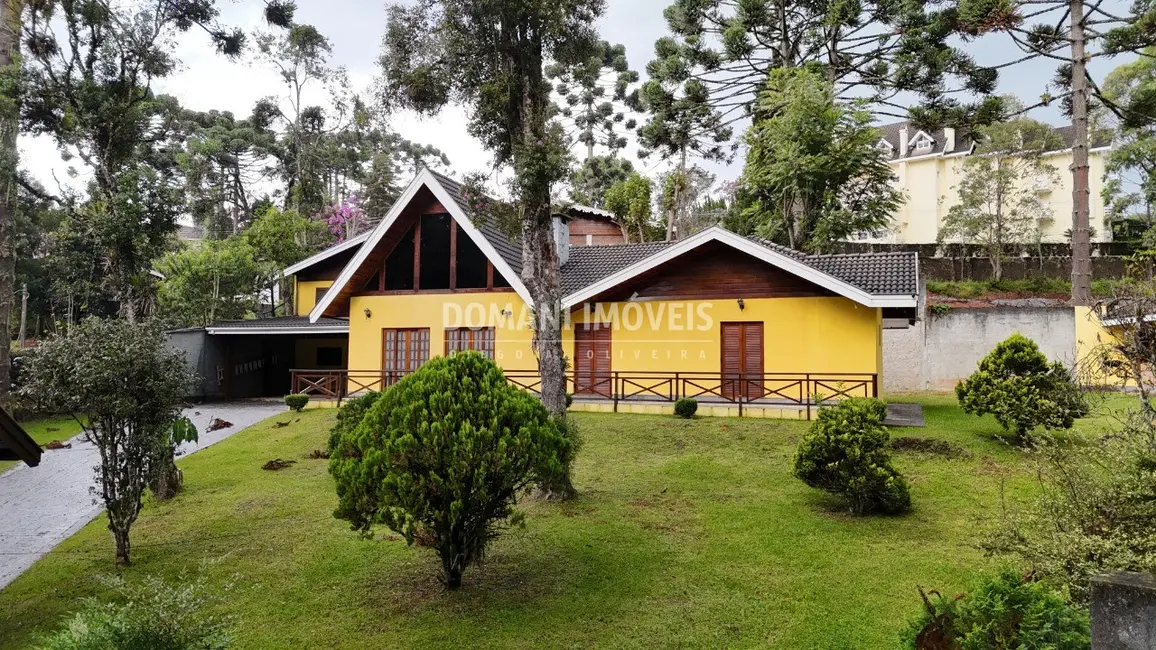 Foto 1 de Casa com 3 quartos à venda, 185m2 em Campos Do Jordao - SP