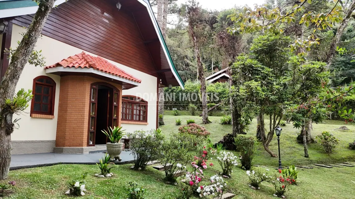 Foto 2 de Casa com 3 quartos à venda, 292m2 em Campos Do Jordao - SP