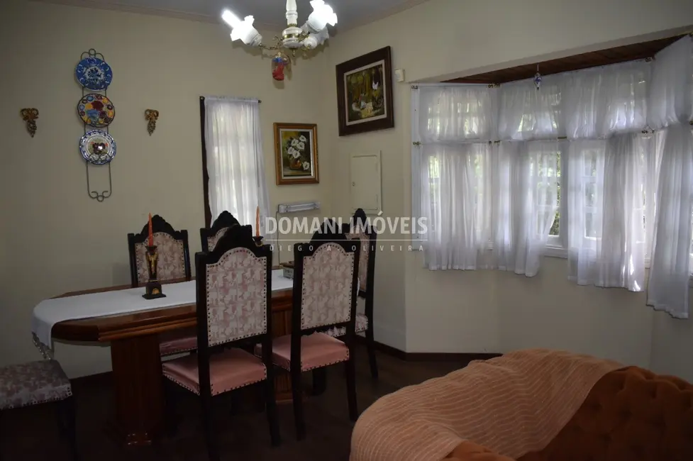 Foto 8 de Casa de Condomínio com 3 quartos à venda, 224m2 em Campos Do Jordao - SP