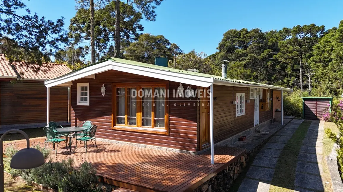 Foto 3 de Casa de Condomínio com 3 quartos à venda, 126m2 em Campos Do Jordao - SP