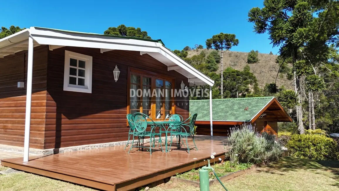 Foto 2 de Casa de Condomínio com 3 quartos à venda, 126m2 em Campos Do Jordao - SP