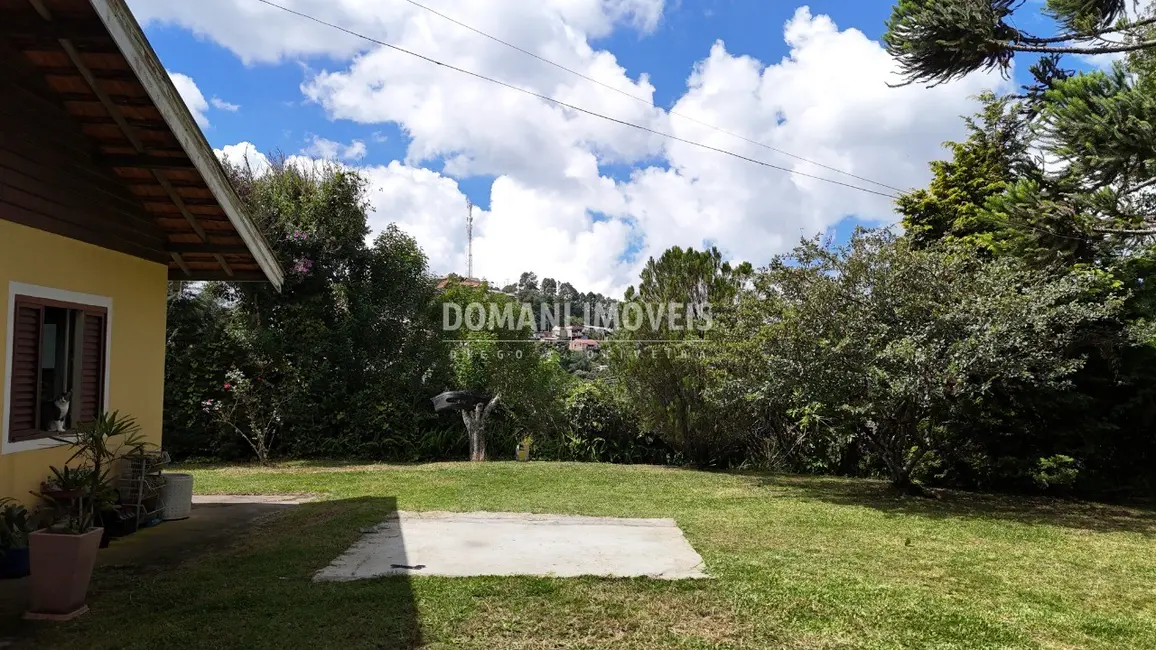 Foto 3 de Casa com 3 quartos à venda, 222m2 em Campos Do Jordao - SP