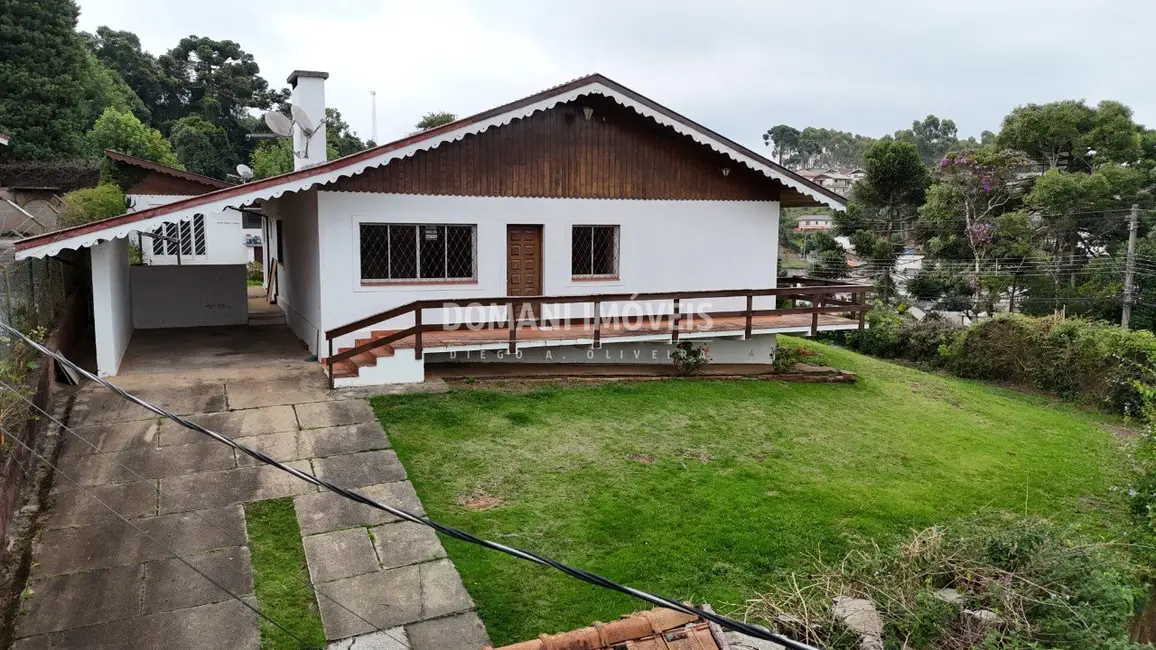 Foto 2 de Casa com 3 quartos à venda e para alugar, 235m2 em Campos Do Jordao - SP