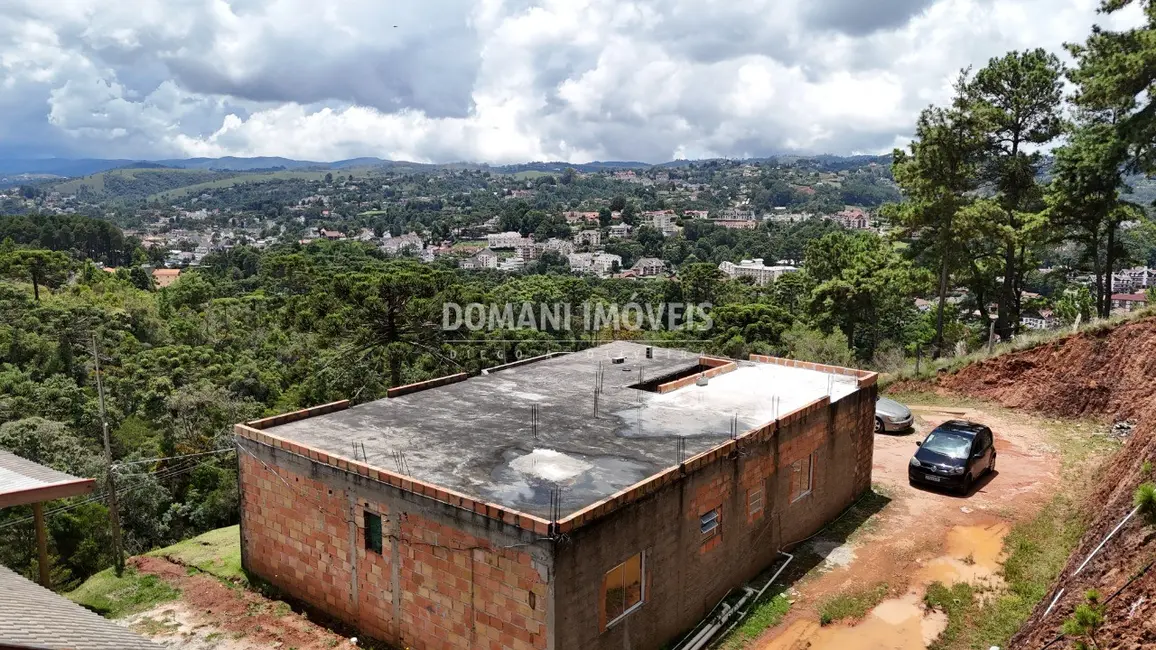 Foto 1 de Casa com 2 quartos à venda, 130m2 em Campos Do Jordao - SP