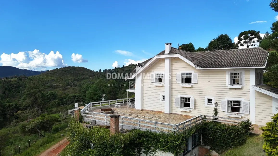 Foto 3 de Casa com 7 quartos à venda, 650m2 em Campos Do Jordao - SP