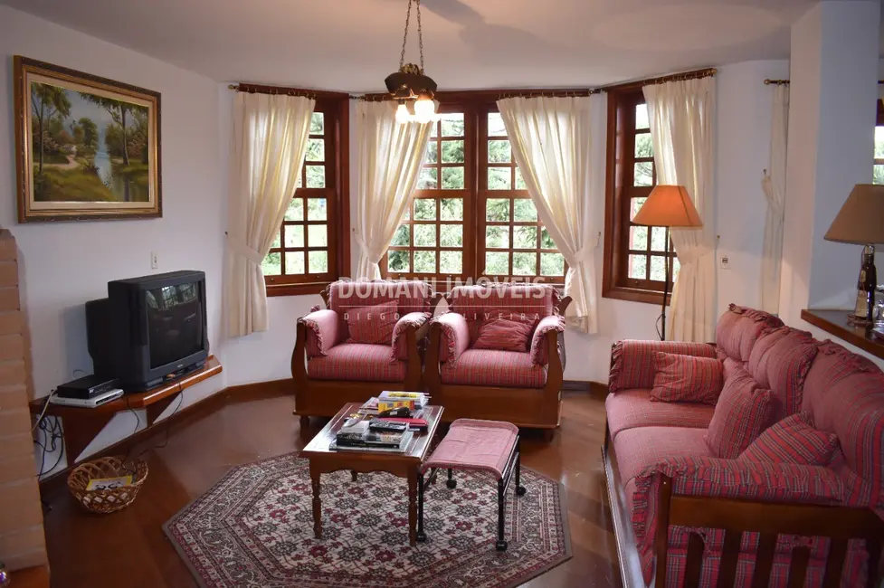 Apartamento com 3 quartos à venda, 142m2 em Campos Do Jordao - SP - imagem 9 Foto 9 de Apartamento com 3 quartos à venda, 142m2 em Campos Do Jordao - SP