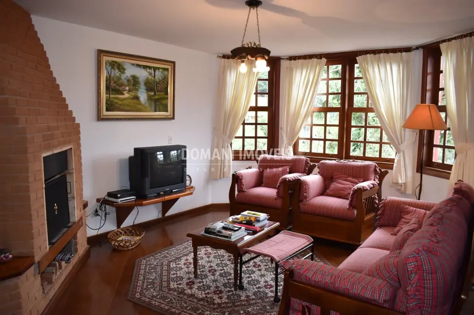 Apartamento com 3 quartos à venda, 142m2 em Campos Do Jordao - SP - imagem 8 Foto 8 de Apartamento com 3 quartos à venda, 142m2 em Campos Do Jordao - SP