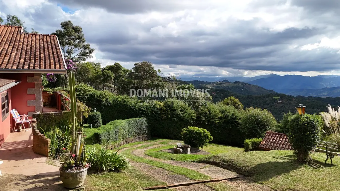Foto 9 de Casa com 3 quartos à venda, 400m2 em Campos Do Jordao - SP