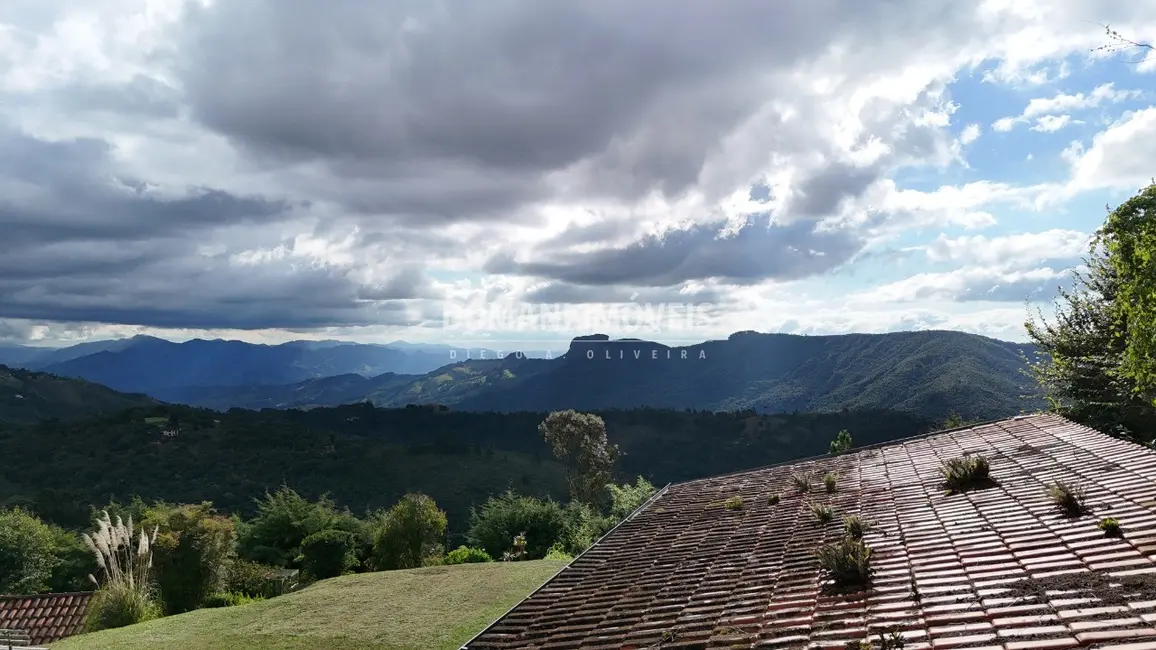 Foto 3 de Casa com 3 quartos à venda, 400m2 em Campos Do Jordao - SP