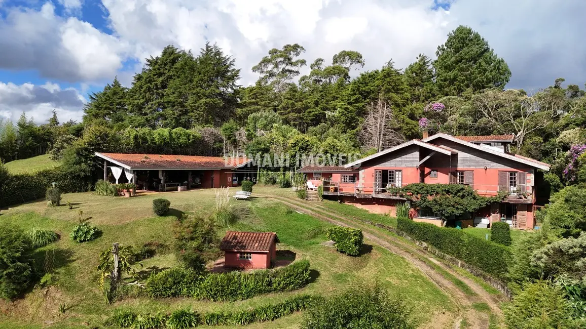 Foto 1 de Casa com 3 quartos à venda, 400m2 em Campos Do Jordao - SP